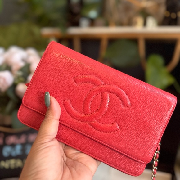 Price FIRM*CHANEL WOC in Caviar - Picture 11 of 17